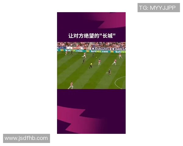 足球内部群的魅力与挑战探讨如何提升团队协作与竞技水平 足球内部群的魅力与挑战探讨如何提升团队协作与竞技水平